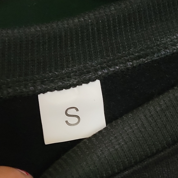 F.R.I.E.N.D.S sweater - Picture 3 of 3